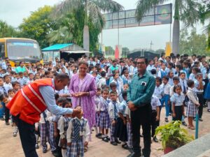 To prevent outbreaks of diseases : बीमारियों के प्रकोप से बचाव हेतु औषधि वितरण, जल संरक्षण, पर्यावरण संरक्षण व सेनेटरी पैड