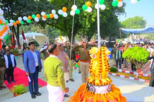 Republic day 76वें गणतंत्र दिवस के अवसर पर पुलिस अधीक्षक जौनपुर के नेतृत्व में