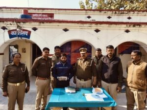 Thana sarpataha:पुलिस टीम द्वारा पेश की गयी ईमानदारी की मिशाल, प्लास्टिक की थैली में मिला 1,40,000/-रुपया स्वामी को किया गया वापस