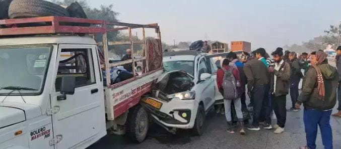 14 injured : वाराणसी हाईवे पर भीषण हादसा, महाकुंभ श्रद्धालुओं की कार पिकअप से टकराई, 14 घायल ?