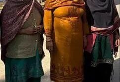 Women arrested : सोने के 24 जोड़ी टॉप्स चोरी करने वालीं महिलाएं गिरफ्तार ?