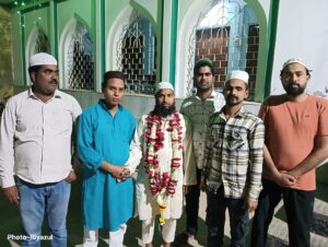 Jaunpur khatm Kuran taraweeh:का हुआ आयोजन मांगी गई मुल्क की तरक्की और अमन की दुआ