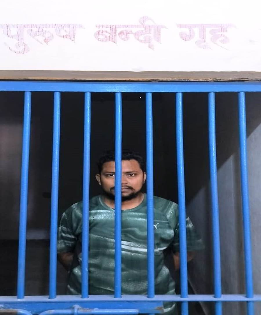 Accused was arrested : थाना सुरेरी पुलिस टीम द्वारा गैंगस्टर एक्ट से सम्बन्धित एक वांछित अभियुक्त को किया गया गिरफ्तार ?