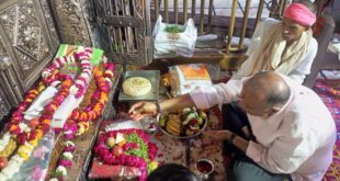 two day service session : ठा. श्रीबाँकेबिहारी मंदिर में विशेष देहरी पूजन के साथ प्रारंभ हुआ द्विदिवसीय सेवा सत्र ?