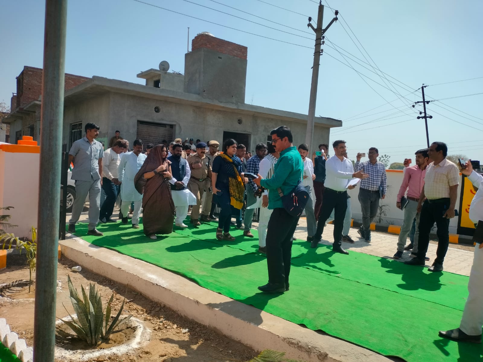 Inauguration of the tank : प्रभारी मंत्री श्री कपिल देव अग्रवाल जी के द्वारा ग्राम अहमदपुर में पानी की टंकी का किया उद्घाटन ?