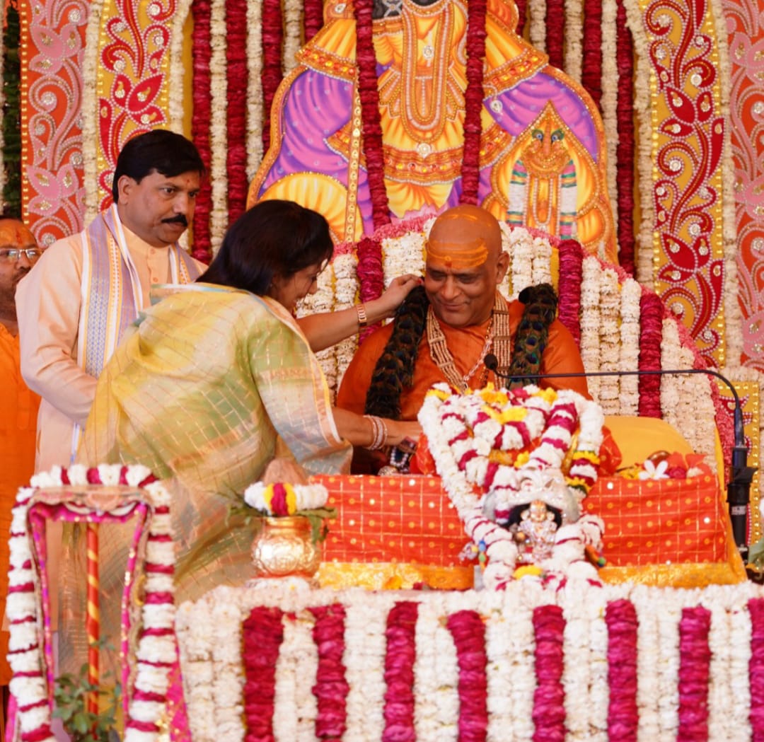 Eight-day Shrimad Bhagwat : श्रीराधा गिरिधर गोपाल मन्दिर परिसर में चल रहे अष्ट दिवसीय श्रीमद्भागवत ?