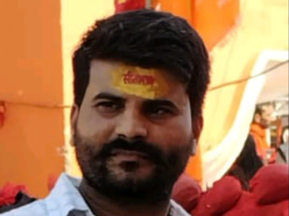 Dead body in mango orchard : बजरंग दल के पूर्व संयोजक अनुपम पंडित के भाई अनुराग शर्मा का शव आम के बगीचे में मिला ?