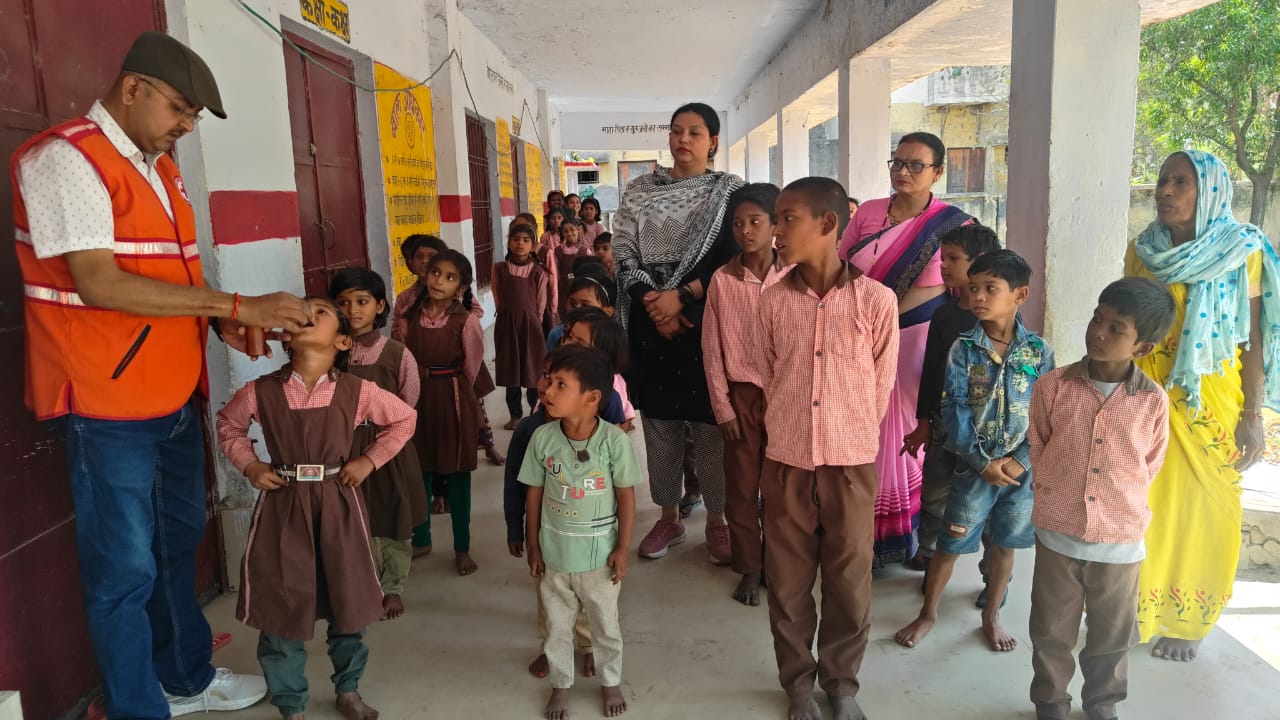 Run in Gadarianpurwa : जिला सचिव डॉ अनुराग श्रीवास्तव द्वारा चिकनपॉक्स बचाव महाभियान गड़रियनपुरवा में चलाया गया ?