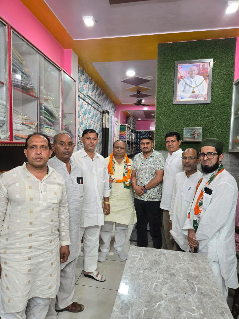 Visit to the district : कांग्रेस जिलाध्यक्ष राकेश त्यागी ने किया जनपद में दौरा ?