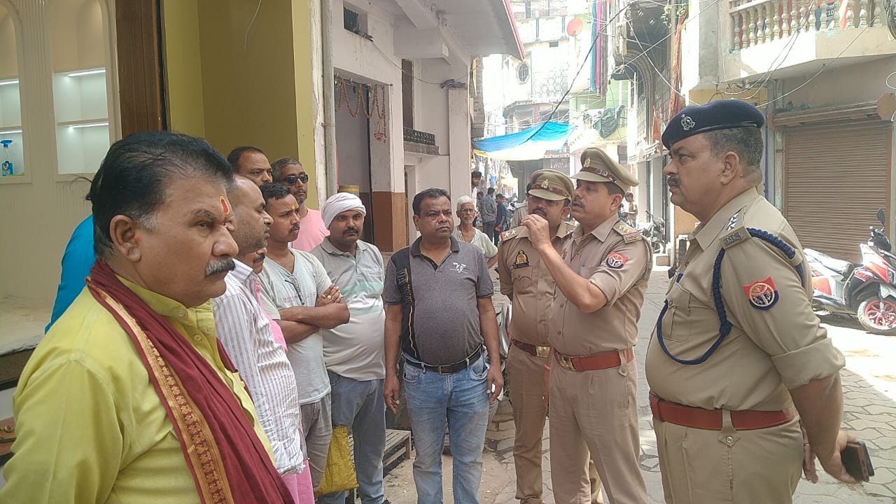 Feeling of security : खागा पुलिस ने सर्राफा व्यापारियों को दिलाया सुरक्षा का एहसास ?