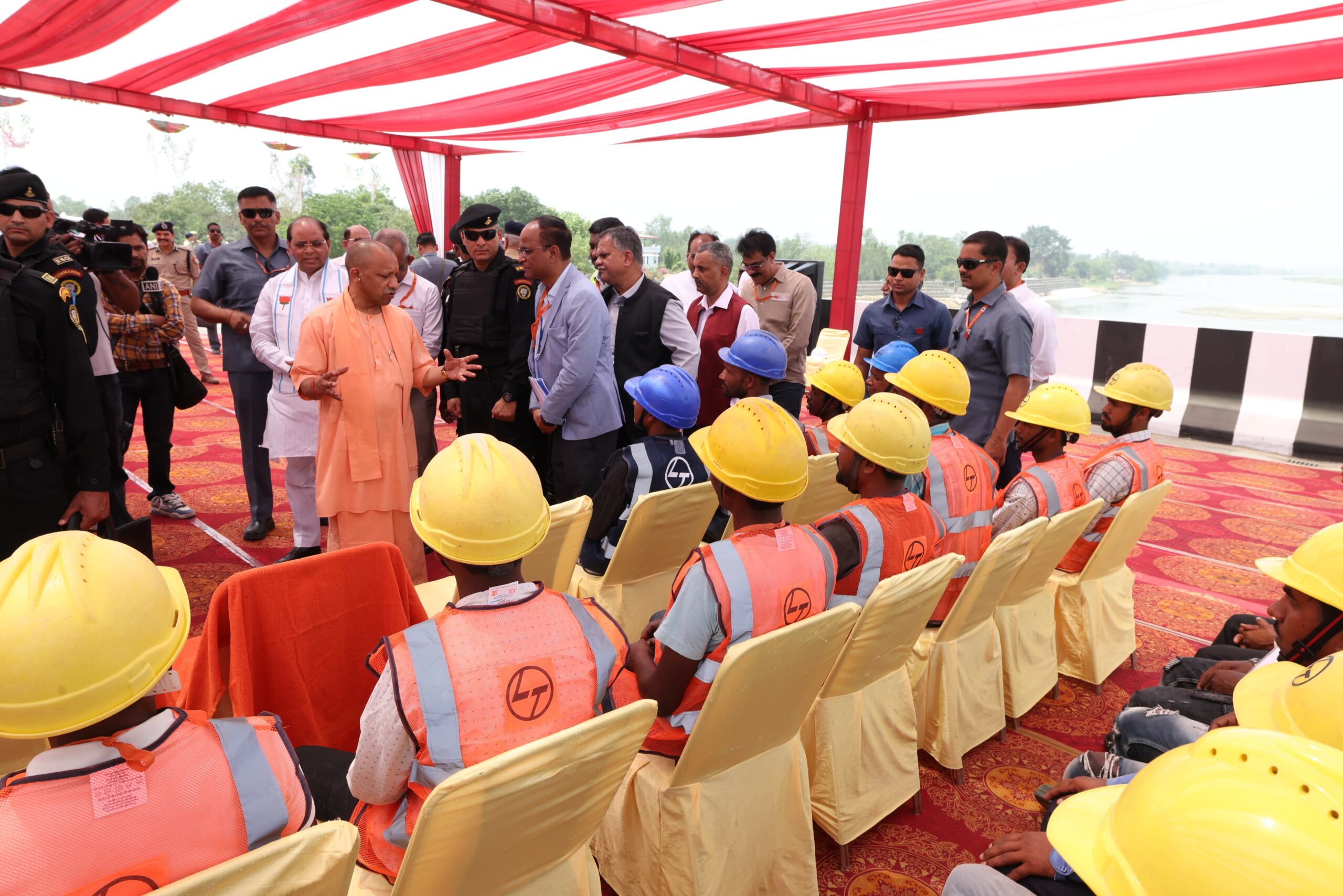 Inspection of construction work : मुख्यमंत्री योगी आदित्यनाथ ने किया गंगा एक्सप्रेसवे निर्माण कार्य का निरीक्षण ?