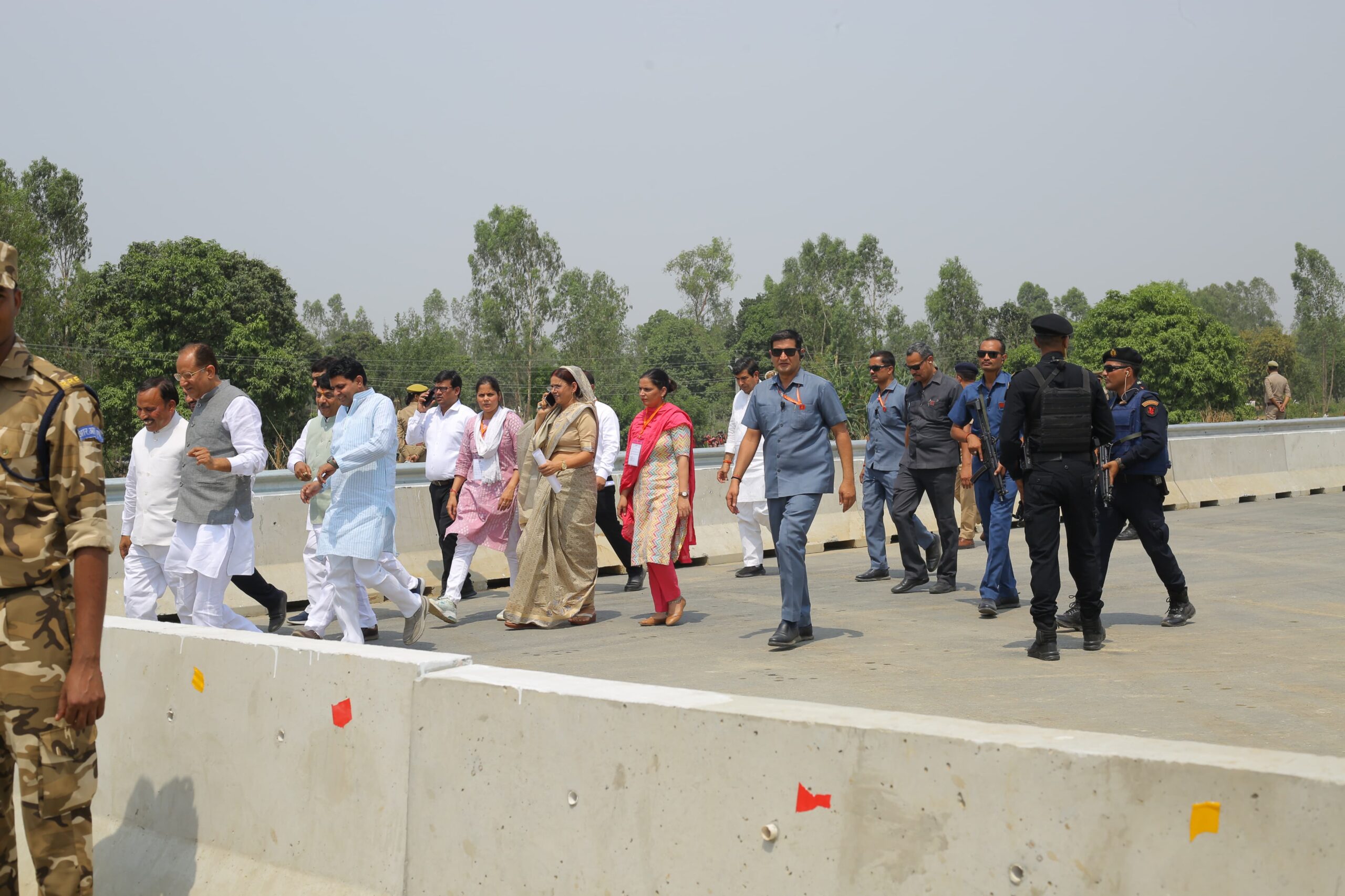 Ganga Expressway : उच्च गुणवत्ता के साथ समयसीमा में बनकर तैयार हो गंगा एक्सप्रेसवे ?