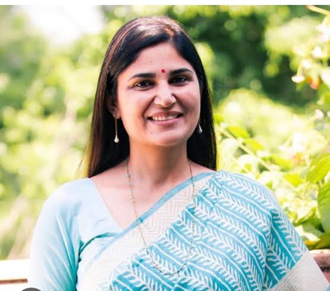 Meetings and public hearings : उत्तर प्रदेश राज्य महिला आयोग मा0सदस्य श्रीमती मनीषा अहलावत करेंगी को समीक्षा बैठक और जनसुनवाई ?