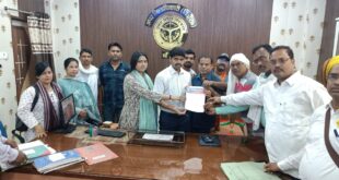 Memorandum submitted : जिलाधिकारी महोदय के द्वारा राष्ट्रपति महोदया को कड़ी कार्यवाही करने और मृतक परिवारों को मुआवजा देने संबंधित ज्ञापन सौंपा ?