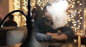 Addiction being served : कैसरबाग में हुक्का माफियाओं का जलवा धुएं में उड़ता कानून नाबालिगों को परोसी जा रही लत ?