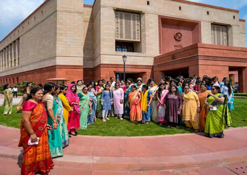New opportunities : यूपी में महिलाओं के लिए खुल रहे हैं नए अवसर ?