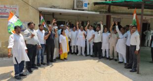 Congress in opposition : अलीगढ़ में दलित समाज के युवकों की हुई बेरहमी से पिटाई के विरोध में कांग्रेस ?