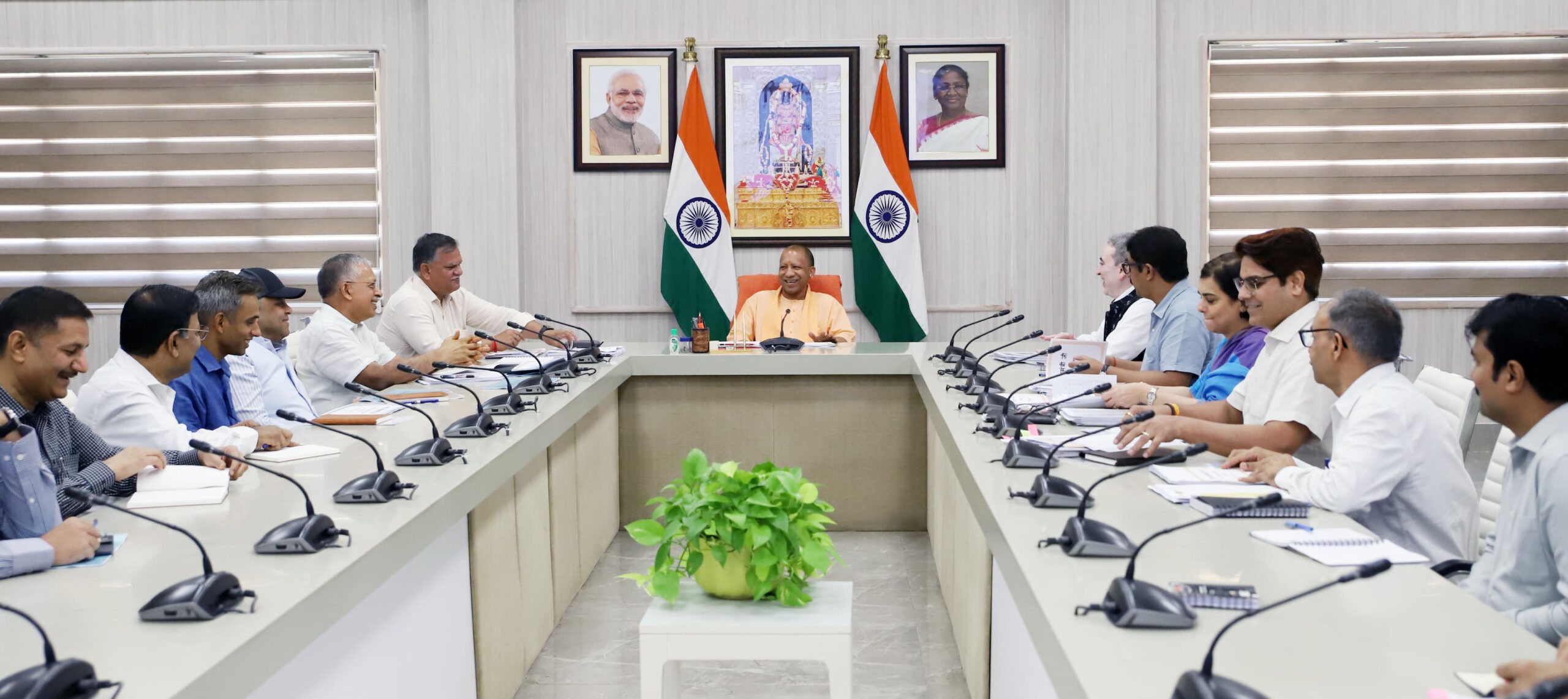 Digitization of records : राजस्व वादों का हो समयबद्ध निस्तारण, तेज करायें लैंड रिकॉर्ड का डिजिटलीकरण ?