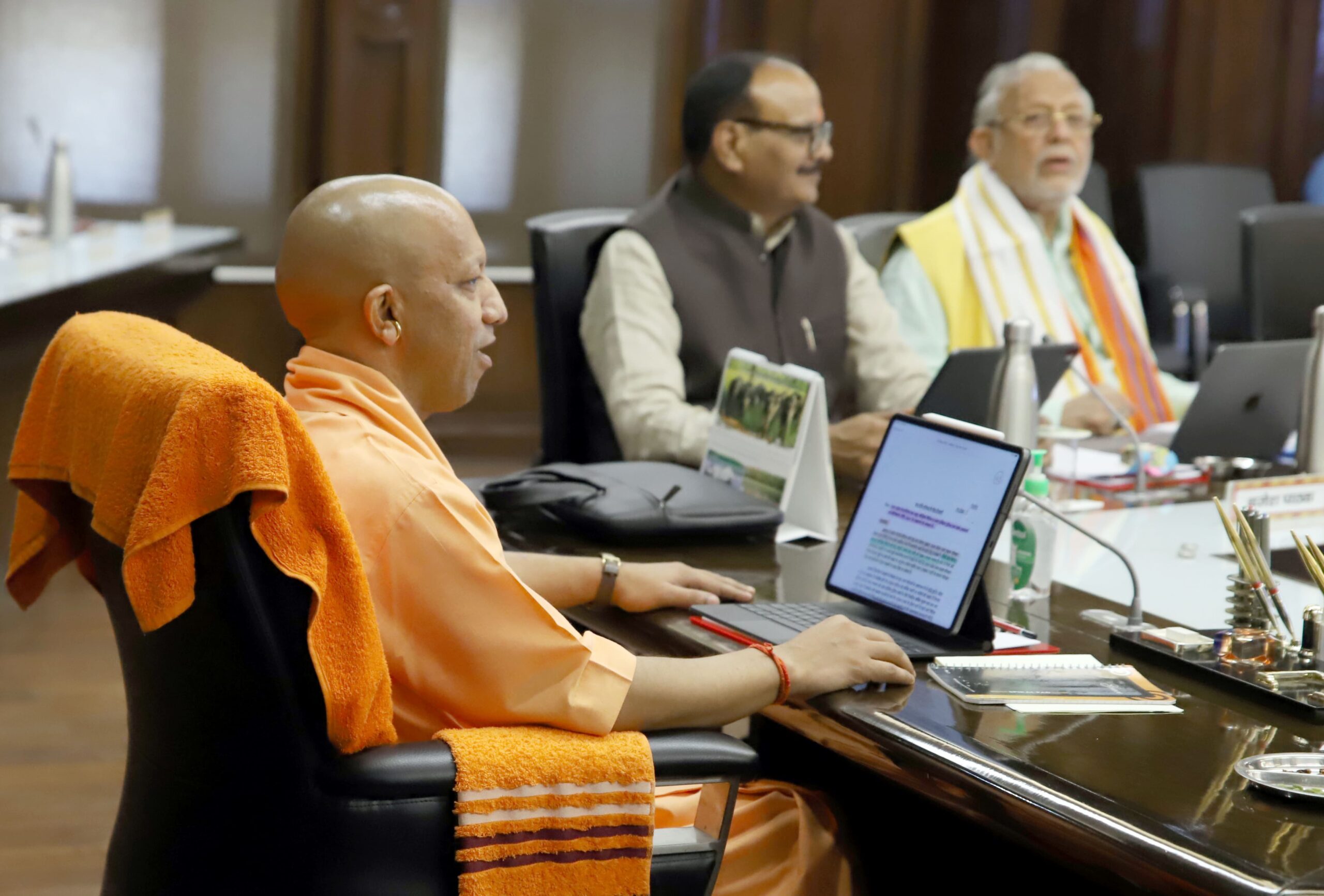 Uttar Pradesh : योगी सरकार की बड़ी पहल, सस्ती दरों पर बिजली खरीदेगा उत्तर प्रदेश ?