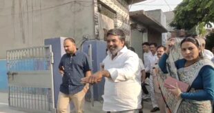 Instructions for removal of illegal holding : जिलाधिकारी अभिषेक पांडे ने किया बाबूगढ़ का औचक निरीक्षण रोड पर लगे अवैध होल्डिंग हटाने के दिए निर्देश ?