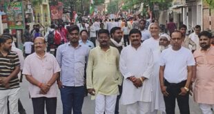 The great Tricolour march : जौनपुर शाहगंज में निकाली गई भारतीय सेना के सम्मान में भारत शौर्य विशाल तिरंगा यात्रा ?