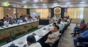 Flood Steering Committee : श्री अभिषेक पांडेय ने बाढ़ से बचाव के लिये जनपद स्तरीय बाढ़ स्टीयरिंग कमेटी की समीक्षा बैठक ?