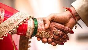 Uncle niece absconding : चाचा भतीजी को लेकर हुआ फरार,चर्चाओं का बाजार हुआ गर्म ?