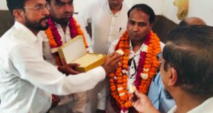 welcome with garland : सेवादल यंग ब्रिगेड के नवनियुक्त प्रदेश सचिव निसार पठान खान का हुआ फूल माला पहनाकर स्वागत ?