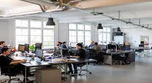 Office Leasing in India : भारत के ऑफिस लीजिंग में 2025 की पहली छमाही में 40 प्रतिशत की तेजी : रिपोर्ट