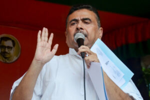 Made allegations : सुवेंदु अधिकारी ने ममता सरकार पर साधा निशाना, फर्जी मतदाता जोड़ने के आरोप लगाए ? 
