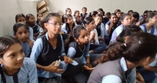 Dialogue Center : भरतपुर: 'तेरे मेरे सपने' विवाह पूर्व संवाद केंद्र ने छात्राओं को किया जागरूक