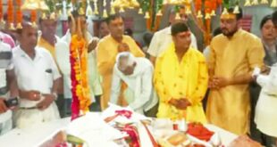 Kawadis offered water : सावन का तीसरा सोमवार-कैलाश मंदिर में लगा भक्तों का मेला, कावड़ियों ने चढ़ाया जल ?