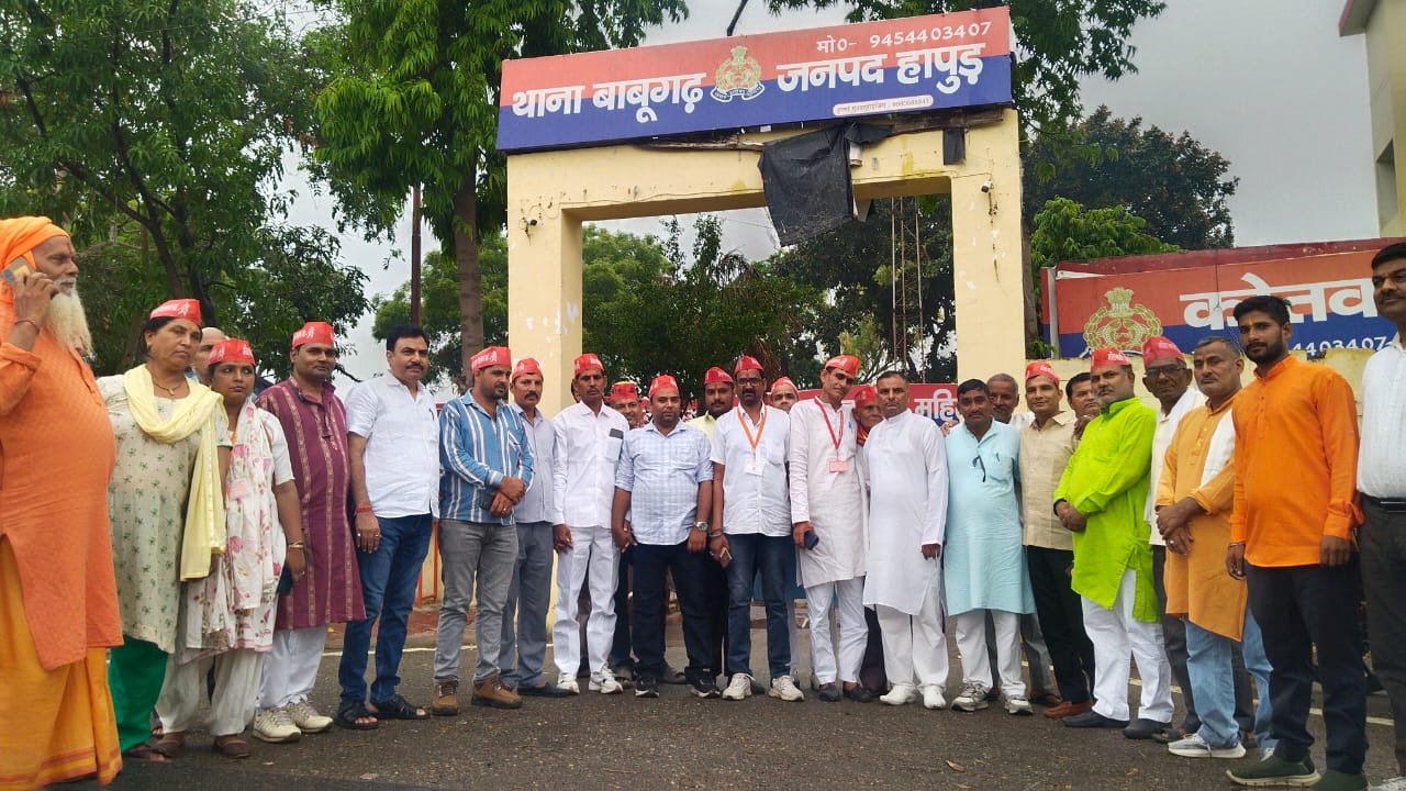 Conversation with CO Hapur : अखिल भारतीय ब्राह्मण महा सभा रा के पदाधिकारी पहुंचे थाना बाबूगढ़ की थाना प्रभारी सी ओ हापुड़ से हुई वार्ता ?