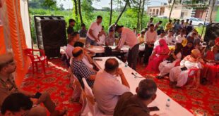 Organizing a public meeting : जिलाधिकारी की अध्यक्षता में विकासखंड सिंभावली के ग्राम पंचायत बंगोली में जन चौपाल का आयोजन ?