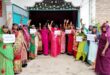 Protests : गुलाबी गैंग लोकतान्त्रिक के साथ स्थानीय महिलाओं ने प्राइमरी स्कूलों के विलय के फैसले पर विरोध प्रदर्शन ?