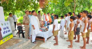 Awareness campaign :वन महोत्सव 2025: हापुड़ के ततारपुर गुरुकुल में वृक्षारोपण के साथ पर्यावरण संरक्षण का उत्सव और जागरूकता अभियान ?