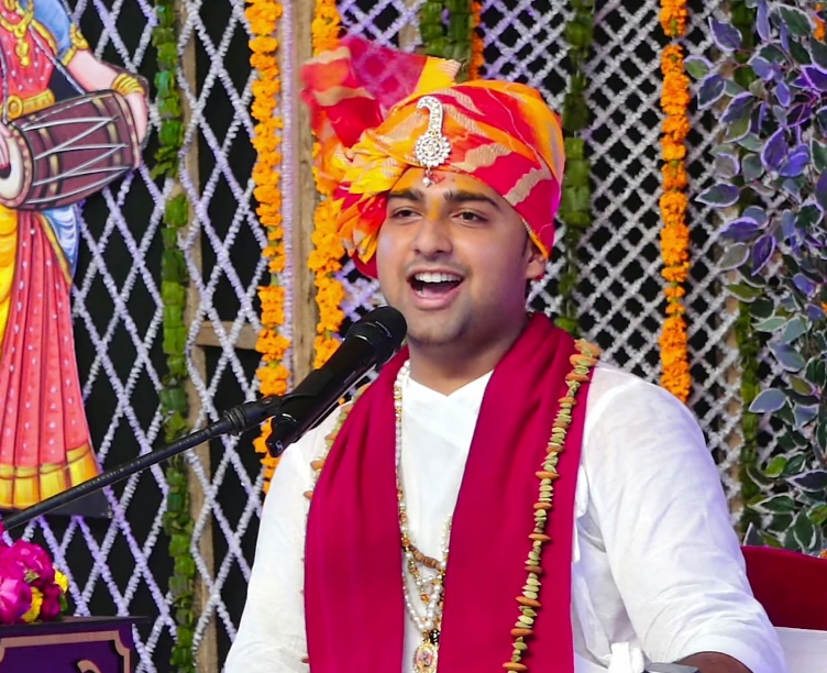 Devotee-Trustee : पण्डित रामांश पाराशर के श्रीमुख से भगवान श्रीकृष्ण के अवतरण की कथा श्रवण कर भाव विभोर हुए भक्त-श्रद्धालु ?