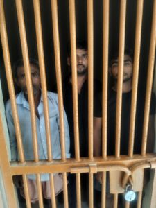 Chopped off with an axe : छींटे पड़ने के विवाद में युवक को कुल्हाड़ी से काट डाला ?