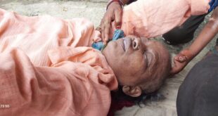 Elderly female monk : चामुंडा मंदिर सिमरौली थाना बाबूगढ़ में कल शाम यह बुजुर्ग महिला साधु कहीं से चलकर आकर ठहरी