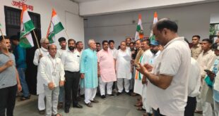 Memorandum to the police chief : कांग्रेस प्रदेश अध्यक्ष अजय राय पर हुए फर्जी मुकदमें के विरोध में कांग्रेस जनों ने सौंपा कोतवाल को ज्ञापन