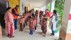 Message of cleanliness : होमियोपैथिक औषधि वितरण अभियान में 340 बच्चों को मिली दवा, स्वच्छता का संदेश