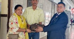 An example of humanity : टीटीई गोविन्द सिंह ने दिखाई ईमानदारी और मानवीयता की मिसाल ?