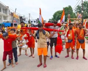 Grand reception : काँवर यात्रा का शहर में जगह जगह हुआ भव्य स्वागत ?