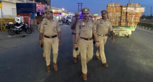 Vehicle checking campaign : जनपद में सुरक्षा व्यवस्था सुदृढ़ करने हेतु पुलिस अधीक्षक के निर्देशन में पैदल गस्त एवं वाहन जांच अभियान ?