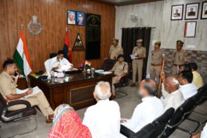 Initiative to resolve : मुजफ्फरनगर पुलिस कार्यालय में जनसुनवाई: समस्याओं को सुनने और समाधान की पहल ?