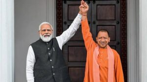 Broke record : UP में लंबे समय तक पद पर रहने वाले पहले CM बने योगी आदित्यनाथ, जानिए किस नेता का तोड़ा रिकॉर्ड ?