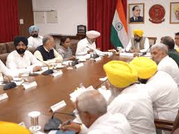 Populated countries : पंजाब सीएम का मोदी के विदेश दौरों पर तंज:बोले-10 हजार आबादी वाले देशों में जा रहे, इतने तो यहां जेसीबी देखने खड़े हो जाते हैं ?