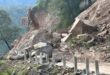 Hill collapsed due to heavy rain : रूद्रप्रयाग में भारी बारिश से पहाड़ी दरकी, यात्रियों ने भागकर बचाई अपनी जान ?