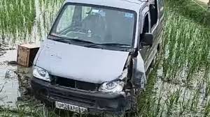 Seven children were injured : पीलीभीत में नशे में धुत चालक की स्कूली वैन पलटी, सात बच्चे घायल हुए ?