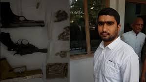 Gangster running : एनकाउंटर में ढेर शूटर शाहरुख पठान कौन था? मुख्तार के इशारे पर वेस्ट UP में गोली चलाने वाला गैंगस्टर